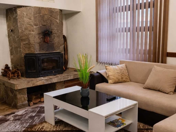 Къща в с. Лопян, Област София-област - 160 кв.м за 383 €/кв.м - Снимка #1