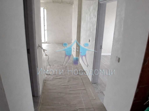 Къща в Шумен, Пазара - 100 кв.м за 1388 €/кв.м - Снимка #1
