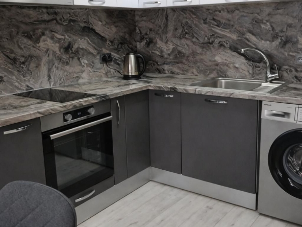 Дава се под наем Двустаен апартамент в Варна, Център - 65 кв.м за 448.8 € - Снимка #1