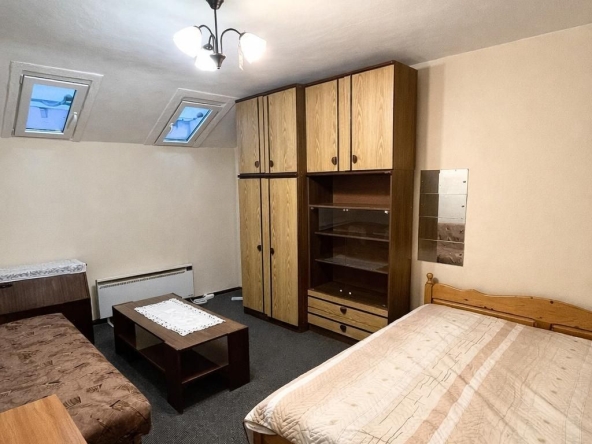 Дава се под наем Едностаен апартамент в Варна, Нептун - 42 кв.м за 259.08 € - Снимка #1