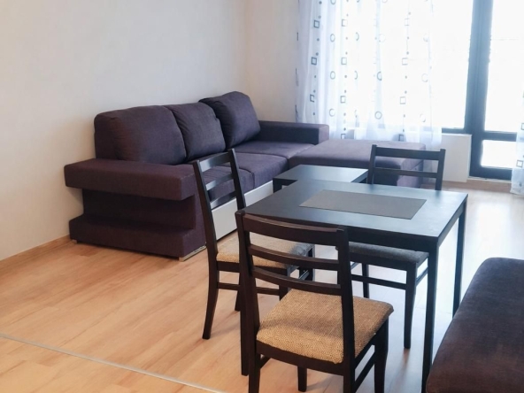 Дава се под наем Тристаен апартамент в Варна, Левски - 100 кв.м за 648.21 € - Снимка #1