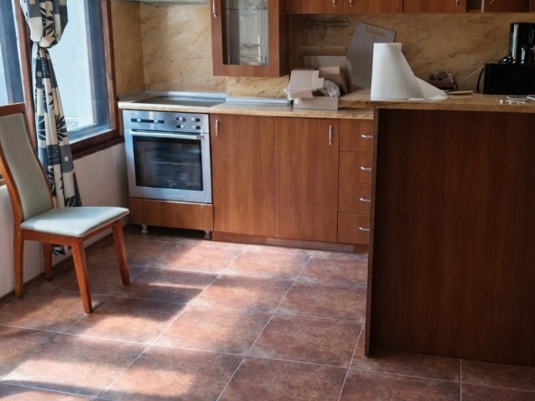 Дава се под наем Тристаен апартамент в Варна, Аспарухово - 75 кв.м за 548.25 € - Снимка #1