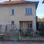 Къща в Мездра - 140 кв.м за 591 €/кв.м - Снимка #1