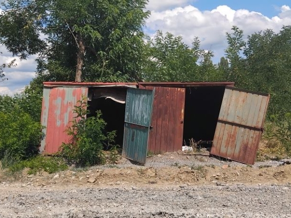 Гараж / Паркомясто в Габрово, Трендафил 1 - 20 кв.м за 11 €/кв.м - Снимка #1