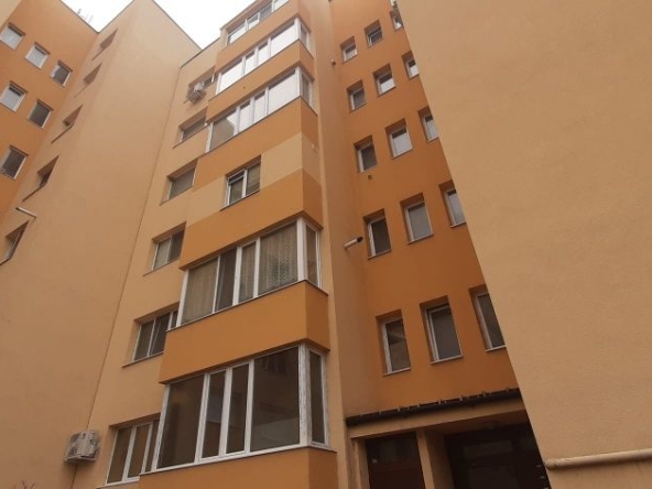 Двустаен апартамент в Разград, Орел - 62 кв.м за 1193 €/кв.м - Снимка #1