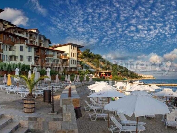 Двустаен апартамент в Свети Влас - 53 кв.м за 1925 €/кв.м - Снимка #1