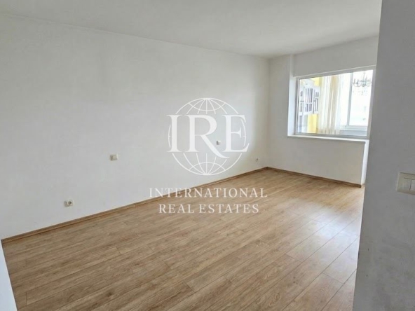 Тристаен апартамент в Варна, Младост 1 - 66 кв.м за 1229 €/кв.м - Снимка #1