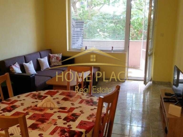 Дава се под наем Тристаен апартамент в Варна, Централна поща - 85 кв.м за 612 € - Снимка #1