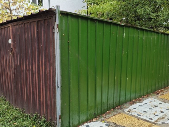 Гараж / Паркомясто в Казанлък - 15 кв.м за 12 €/кв.м - Снимка #1