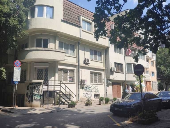 Дава се под наем Тристаен апартамент в Варна, Генералите - 78 кв.м за 504.9 € - Снимка #1