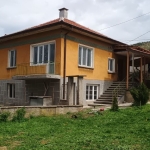 Къща в с. Змейово, Област Стара Загора - 250 кв.м за 219 €/кв.м - Снимка #1