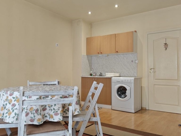 Дава се под наем Едностаен апартамент в Варна, Конфуто - 40 кв.м за 269.28 € - Снимка #1