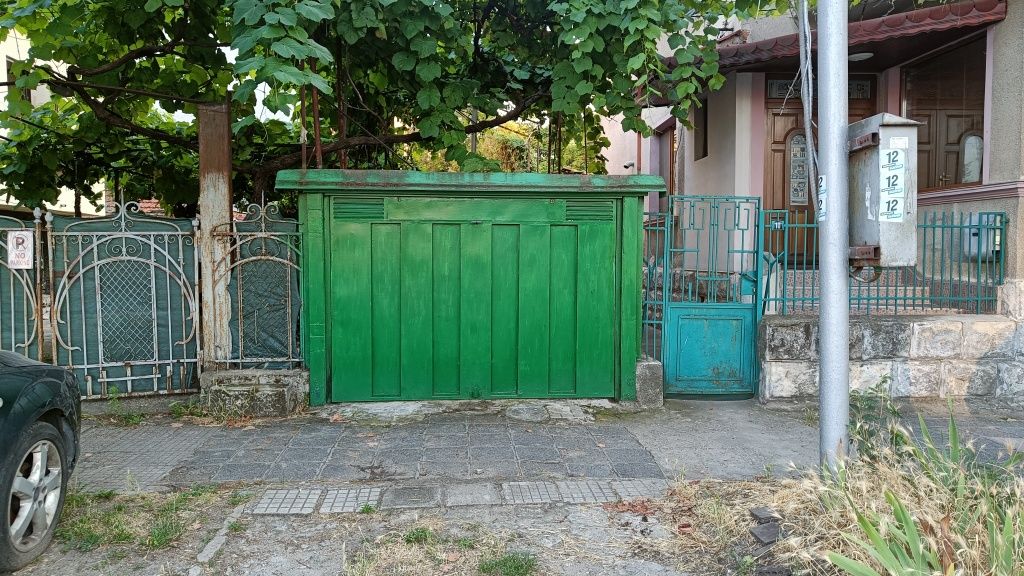 Дава се под наем Гараж / Паркомясто в Русе, Търговия на едро - 18 кв.м за 61.2 € - Снимка #1
