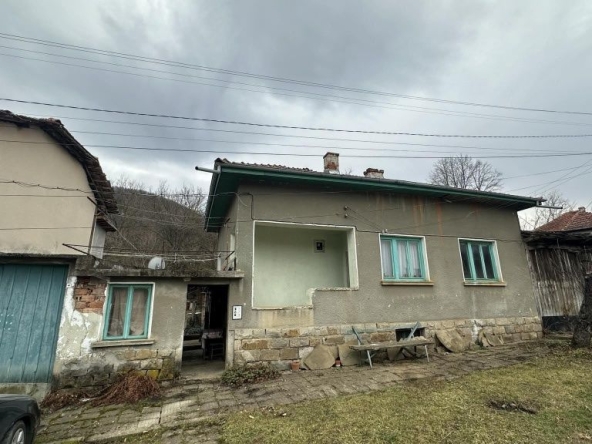 Къща в Троян - 90 кв.м за 397 €/кв.м - Снимка #1