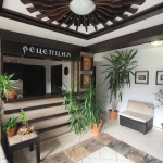 Хотел в Севлиево - 450 кв.м за 778 €/кв.м - Снимка #1