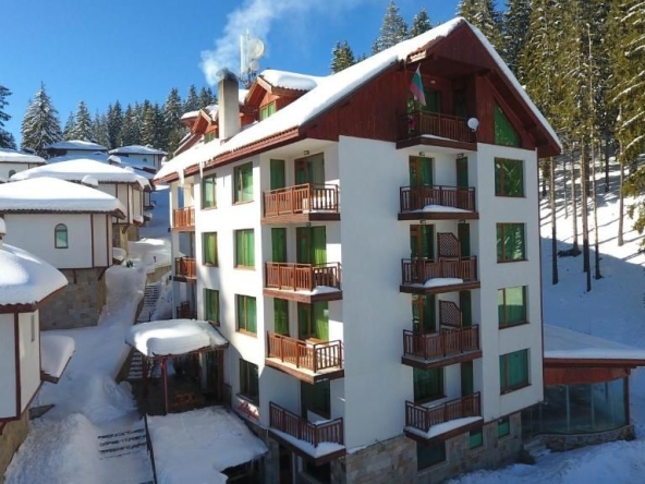 Двустаен апартамент в к.к. Пампорово - 69 кв.м за 603 €/кв.м - Снимка #1