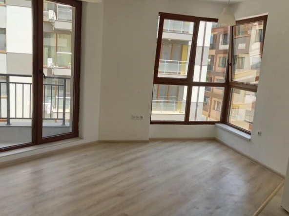 Дава се под наем Двустаен апартамент в Варна, Младост 1 - 50 кв.м за 331.5 € - Снимка #1