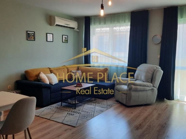 Дава се под наем Тристаен апартамент в Варна, Център - 85 кв.м за 637.5 € - Снимка #1