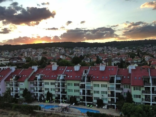 Тристаен апартамент в Варна, Виница - 116 кв.м за 1811 €/кв.м - Снимка #1