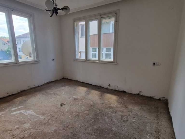 Многостаен апартамент в Благоевград, Идеален център - 84 кв.м за 1024 €/кв.м - Снимка #1