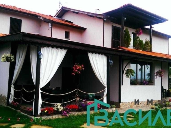 Къща в София, Център - 237 кв.м за 900 €/кв.м - Снимка #1