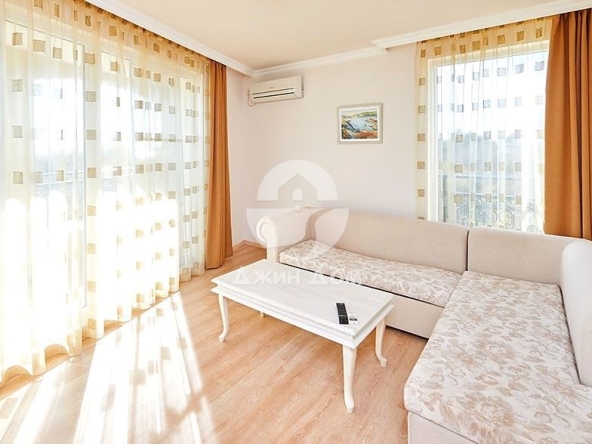 Двустаен апартамент в Поморие - 81 кв.м за 1169 €/кв.м - Снимка #1