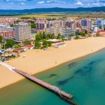 Двустаен апартамент в к.к. Слънчев бряг - 76 кв.м за 881 €/кв.м - Снимка #1