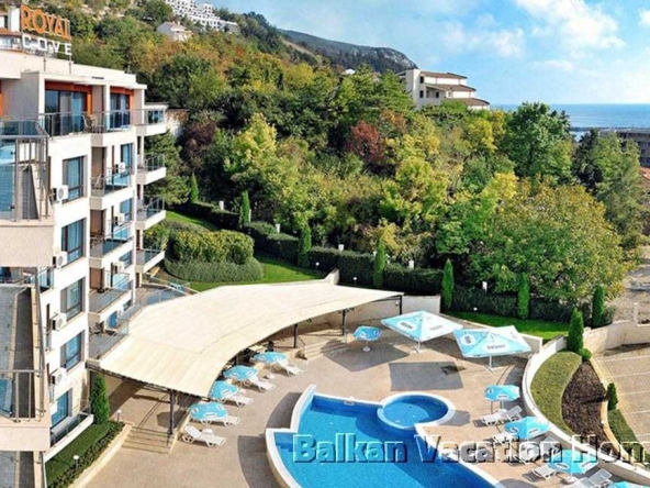 Тристаен апартамент в Каварна - 103 кв.м за 797 €/кв.м - Снимка #1