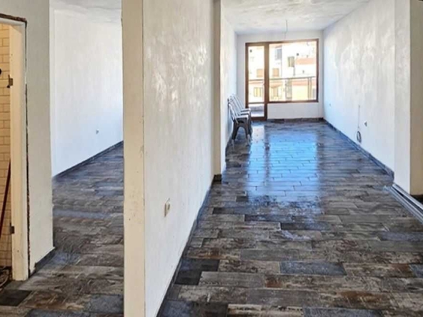 Двустаен апартамент в Велико Търново, Център - 68 кв.м за 1618 €/кв.м - Снимка #1