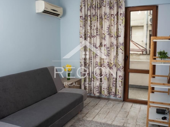 Дава се под наем Двустаен апартамент в Варна, Гръцка махала - 68 кв.м за 464.1 € - Снимка #1