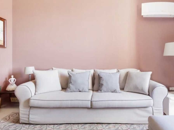 Дава се под наем Двустаен апартамент в Пловдив, Център - 65 кв.м за 300.9 € - Снимка #1