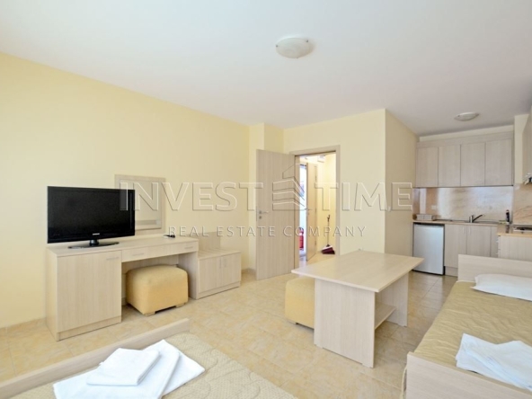 Двустаен апартамент в с. Кранево, Област Добрич - 72 кв.м за 595 €/кв.м - Снимка #1