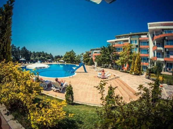 Тристаен апартамент в к.к. Елените - 111 кв.м за 856 €/кв.м - Снимка #1