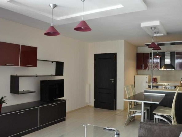 Дава се под наем Двустаен апартамент в София, Витоша - 63 кв.м за 423.81 € - Снимка #1