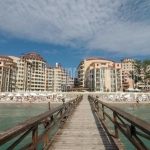 Двустаен апартамент в к.к. Елените - 78 кв.м за 640 €/кв.м - Снимка #1