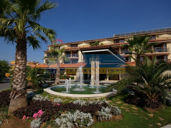 Двустаен апартамент в Созопол - 75 кв.м за 867 €/кв.м - Снимка #1