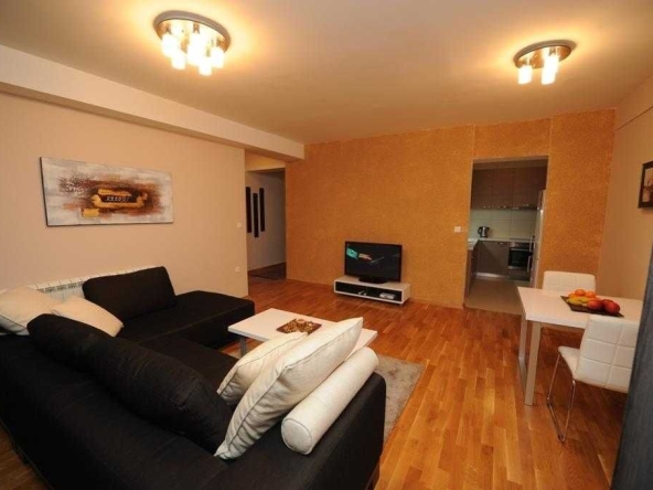 Дава се под наем Двустаен апартамент в София, Слатина - 65 кв.м за 407.49 € - Снимка #1