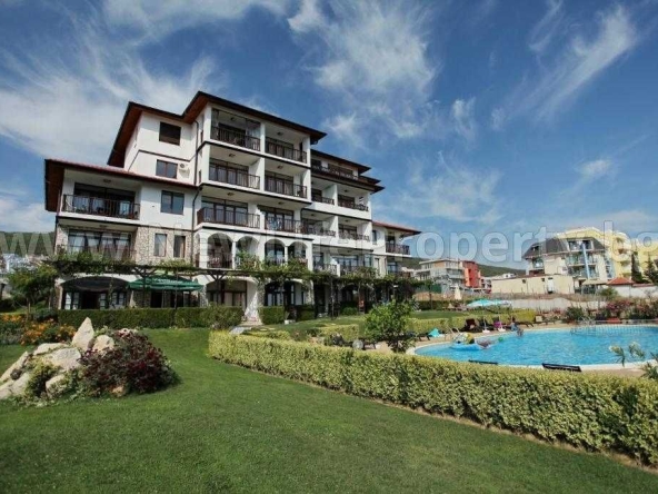 Тристаен апартамент в Свети Влас - 75 кв.м за 2507 €/кв.м - Снимка #1