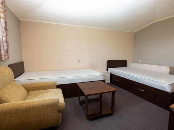 Дава се под наем Едностаен апартамент в София, 7-ми 11-ти километър - 40 кв.м за 280.5 € - Снимка #1