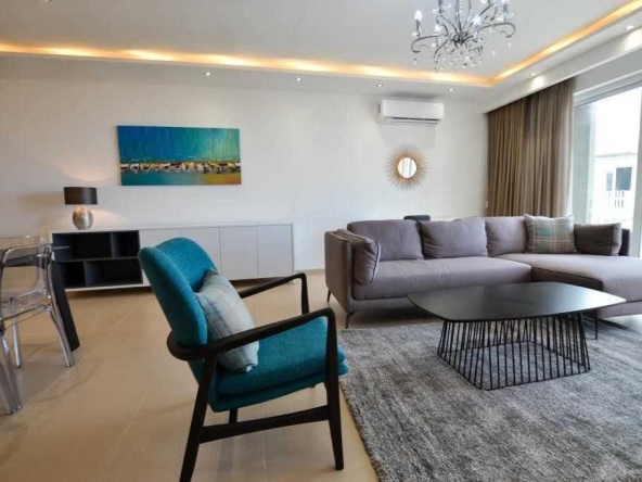 Дава се под наем Тристаен апартамент в Пловдив, Тракия - 96 кв.м за 598.23 € - Снимка #1