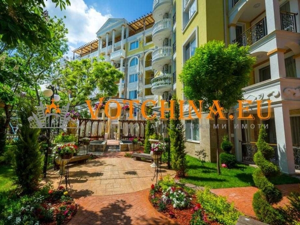 Двустаен апартамент в к.к. Слънчев бряг - 65 кв.м за 903 €/кв.м - Снимка #1