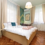 Тристаен апартамент в Пловдив, Център - 86 кв.м за 1541 €/кв.м - Снимка #1