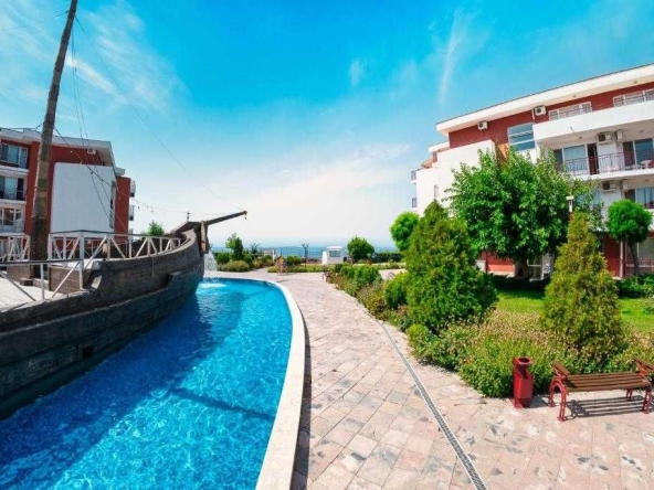 Тристаен апартамент в к.к. Елените - 107 кв.м за 729 €/кв.м - Снимка #1