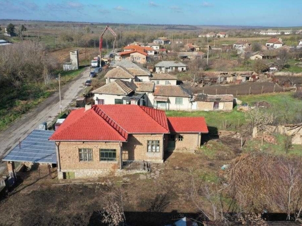 Къща в с. Кардам, Област Добрич - 110 кв.м за 214 €/кв.м - Снимка #1