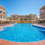 Тристаен апартамент в Созопол - 108 кв.м за 1329 €/кв.м - Снимка #1