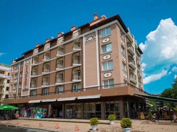 Двустаен апартамент в к.к. Слънчев бряг - 59 кв.м за 1221 €/кв.м - Снимка #1