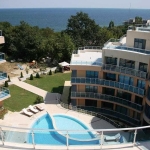 Четиристаен апартамент в Обзор - 174 кв.м за 661 €/кв.м - Снимка #1