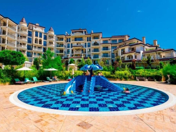 Двустаен апартамент в Несебър - 68 кв.м за 1986 €/кв.м - Снимка #1