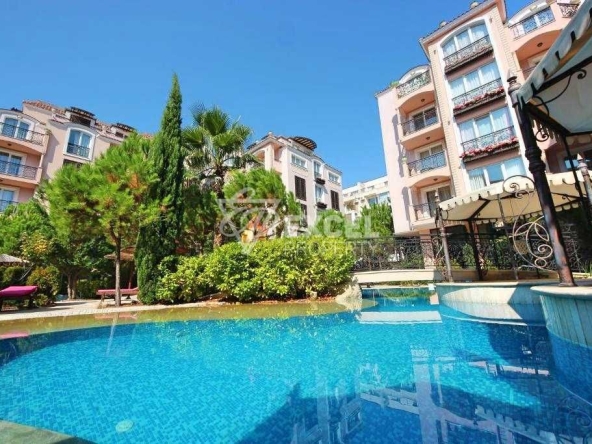 Двустаен апартамент в к.к. Слънчев бряг - 44 кв.м за 1591 €/кв.м - Снимка #1