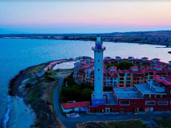 Тристаен апартамент в Ахелой - 82 кв.м за 1098 €/кв.м - Снимка #1